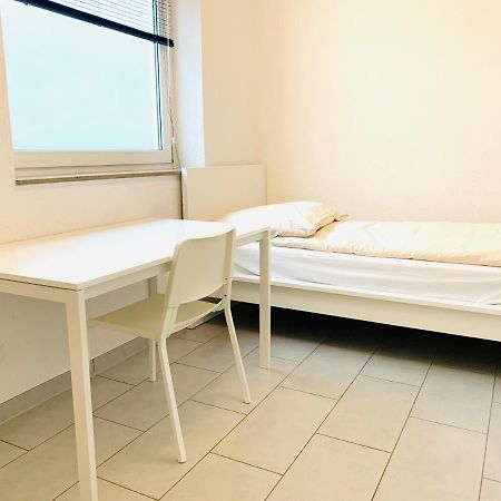 Gemutliches Zimmer 20 Min Vom Frankfurt Hbf 3 Langen  Bagian luar foto